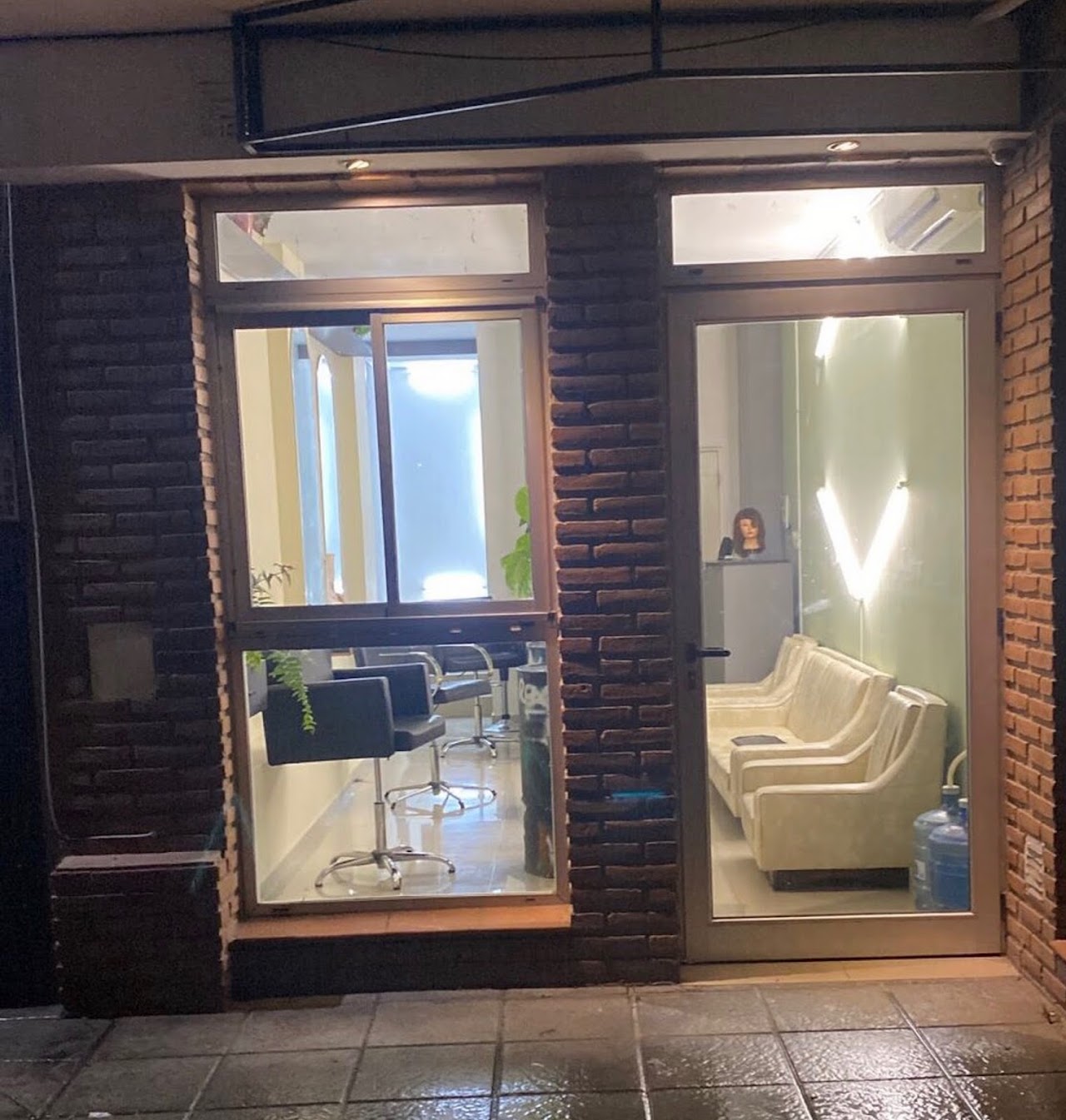 Fachada de Peluqueria SCISSOR's estudio en Córdoba